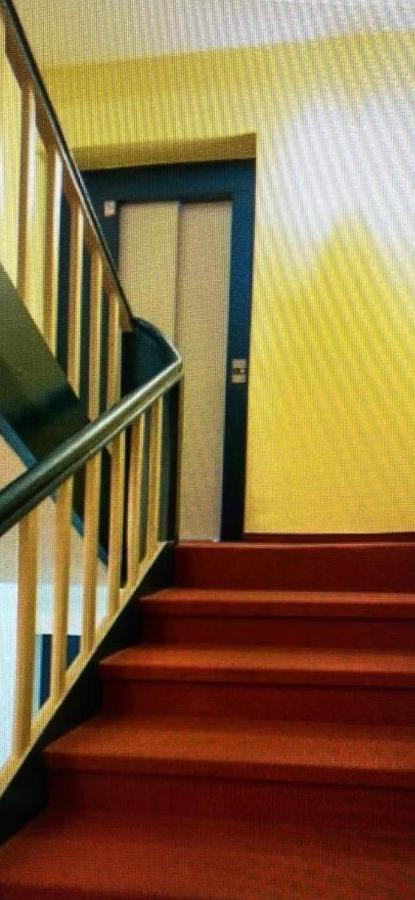 City Hotel Bauer Mit Aufzug With Elevator ニュルンベルク エクステリア 写真